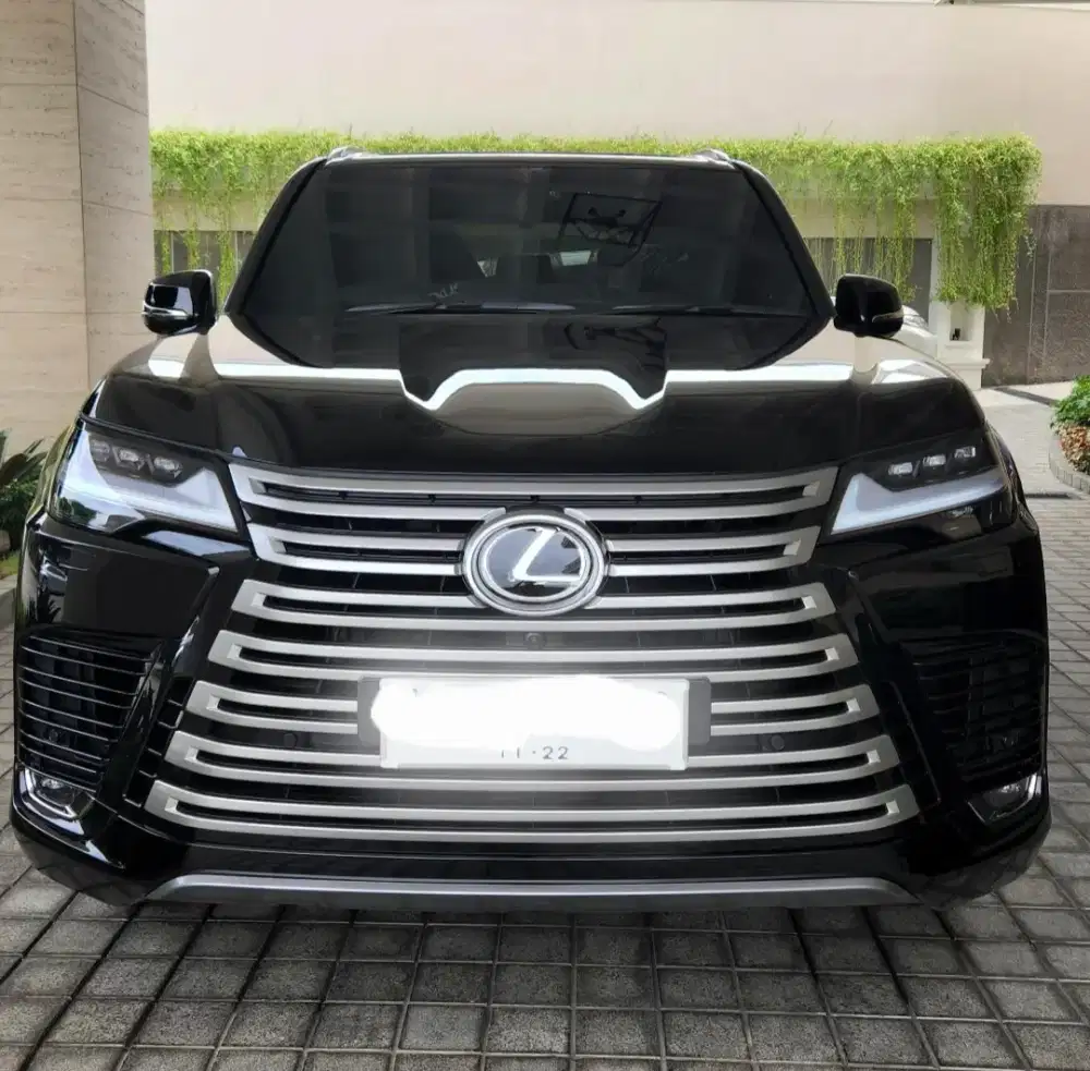 Dijual lexus LX 700 hybrid