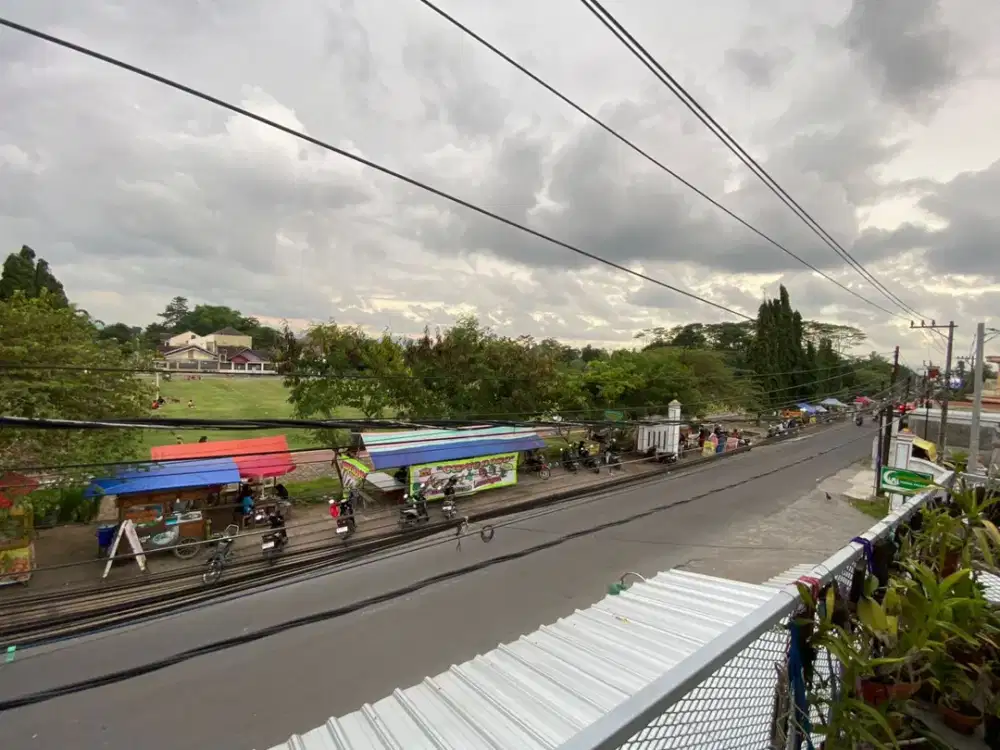 KOST PUTRI DJ HOME BEBAS JAM MALAM AREA MAGUWOHARJO