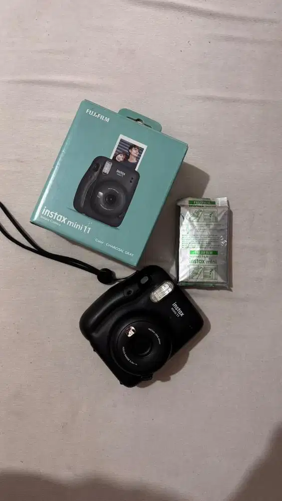 Instax Mini 11 Black