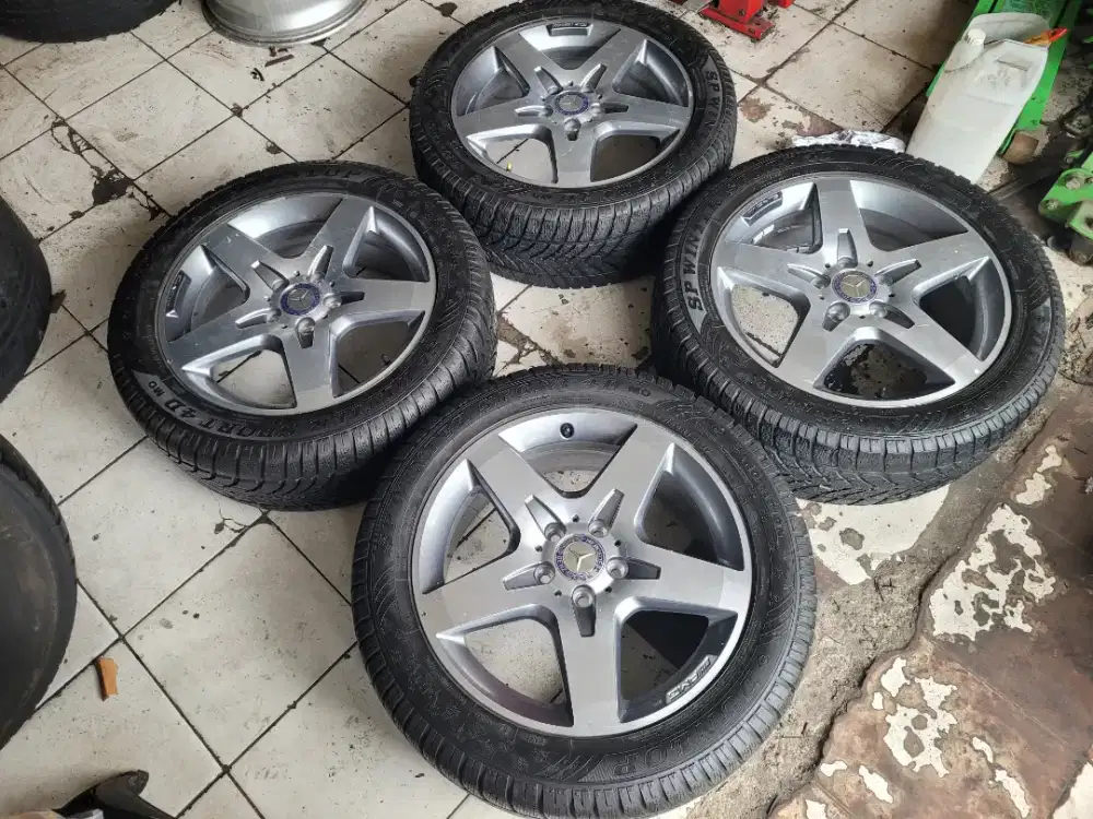 Velg Mercedes-Benz Amg GLA class 2016 R18 original paket ban second