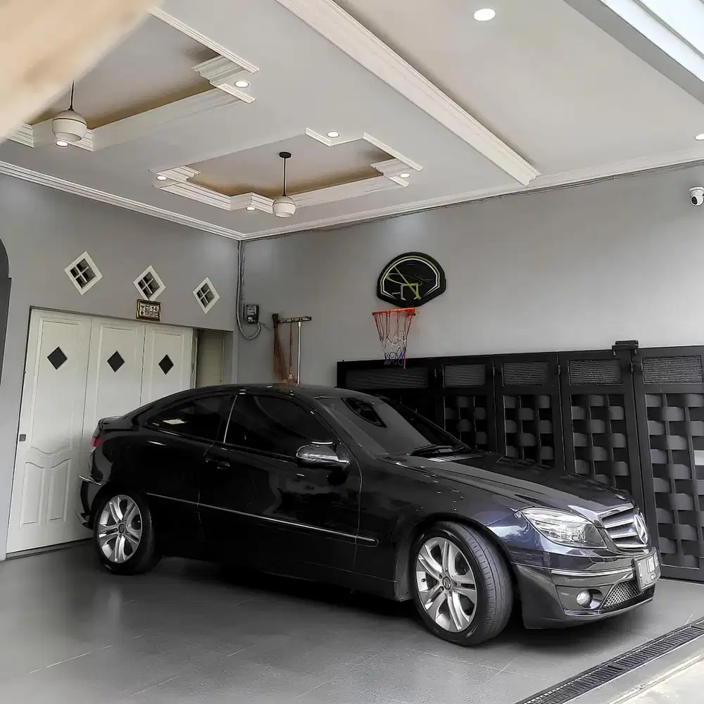 Mercedes-Benz C-Class 2009 Bensin