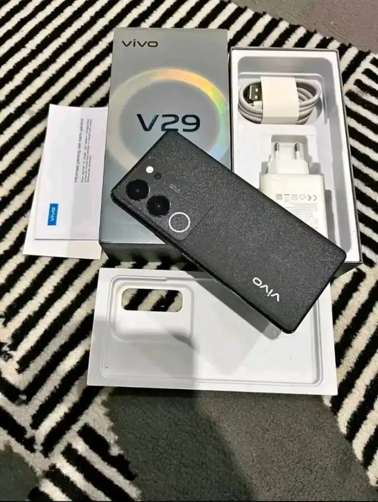 Vivo v29 like new ram 8+8 256GB