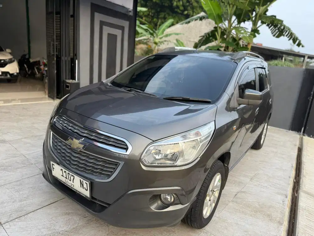 Chevrolet Spin LTZ 1.5 AT 2013