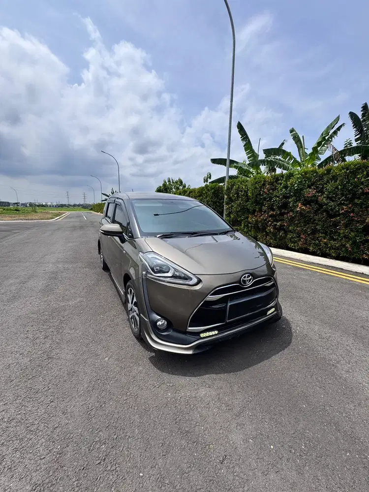 Toyota Sienta Q 2016 Bensin