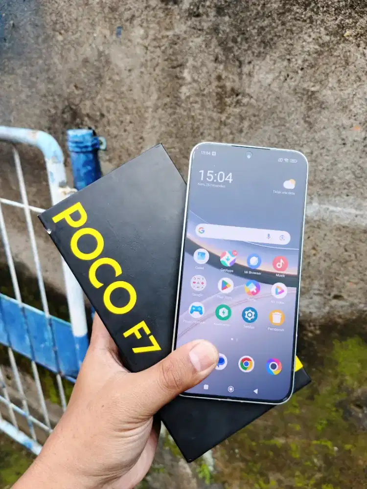 POCO F7 5G RAM 12+12/512 Fullset Mulus NO Minus