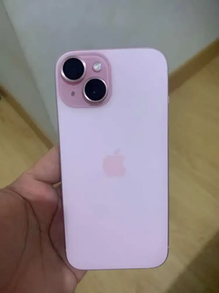 Wts iPhone 15 pink 128Gb
