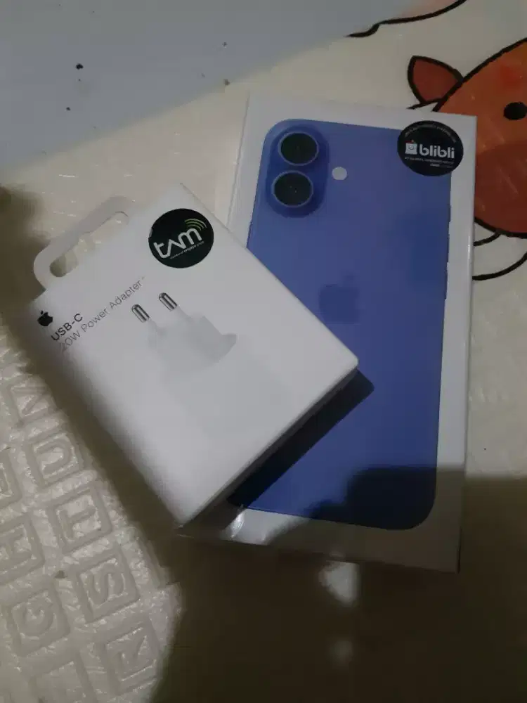 Charger ori iBox belum dipake