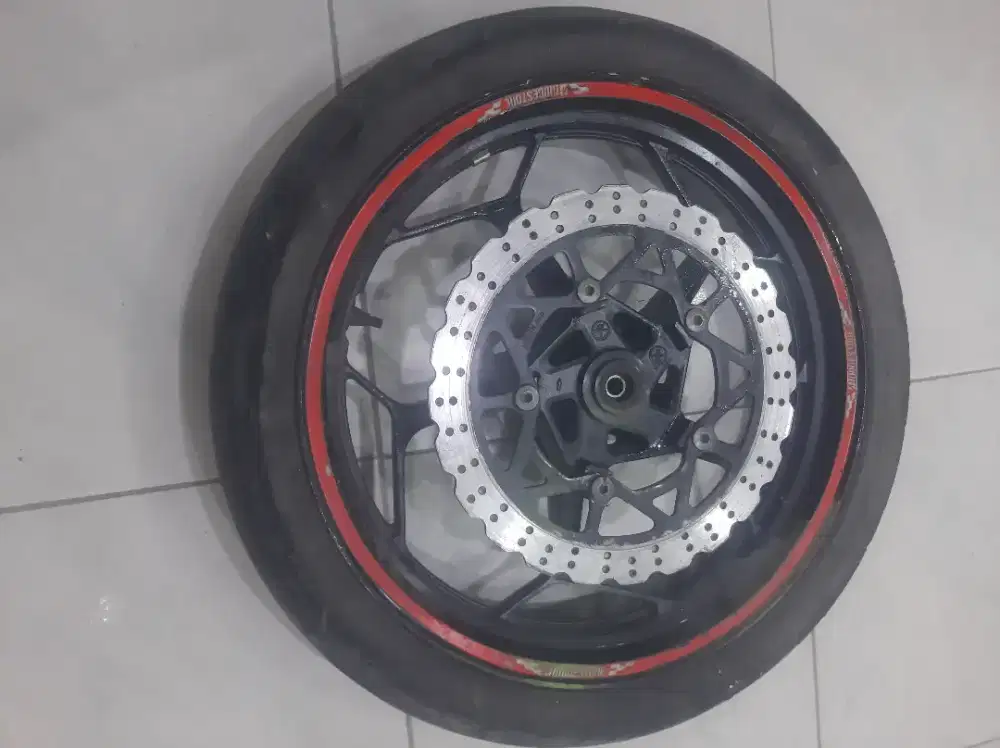 Jual  velg,ban dan cakram depan buat ninja 250cc