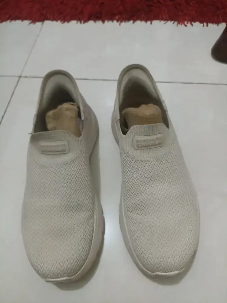 Sepatu kets Skechers Slips ins