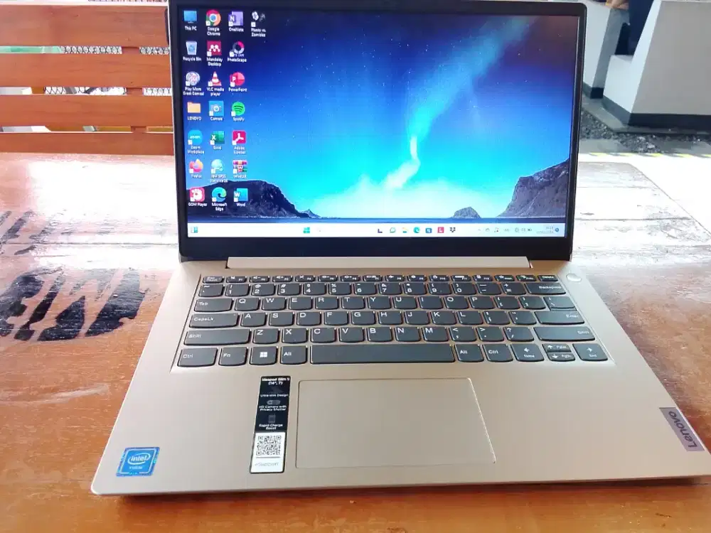 Dijual Laptop Lenovo Ideapad 1i 14 7