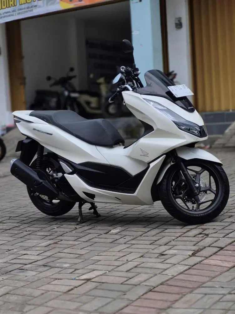 HONDA PCX 160 CBS 2023 KM 29RB MULUS DP CUKUP 3JT AN