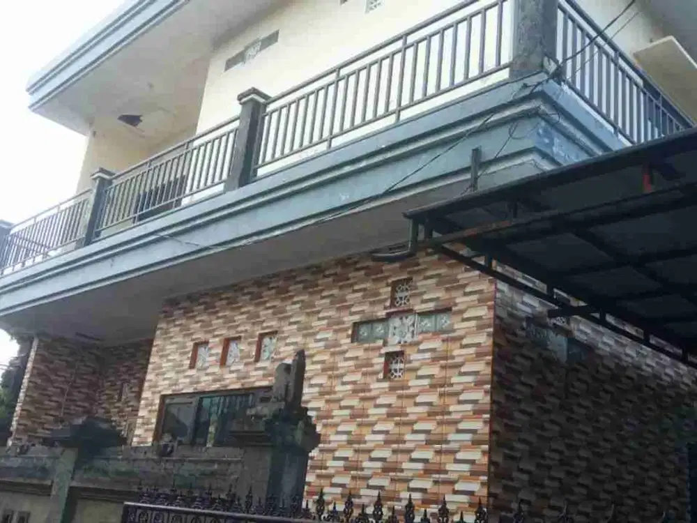 dijual rumah lantai 2 lokasi sidakary