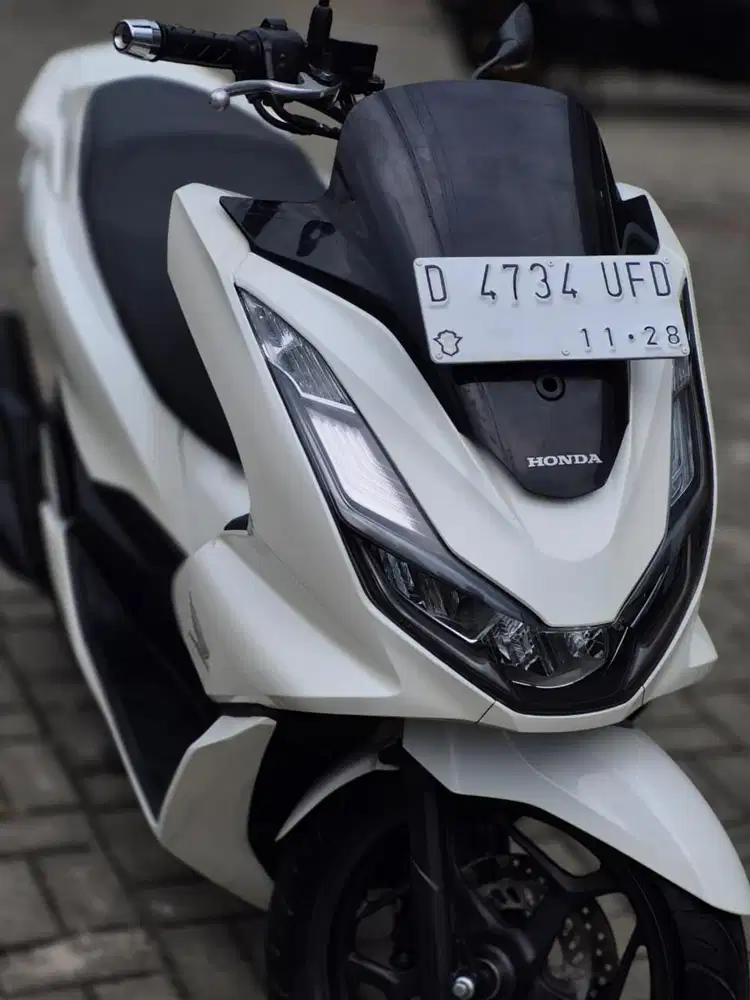 HONDA PCX 160 CBS 2023 KM 29RB DP CUKUP DI 3JT SAJA