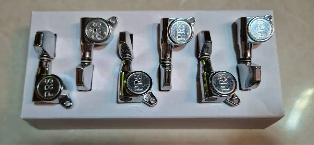 PRS SE tuning machine original like new