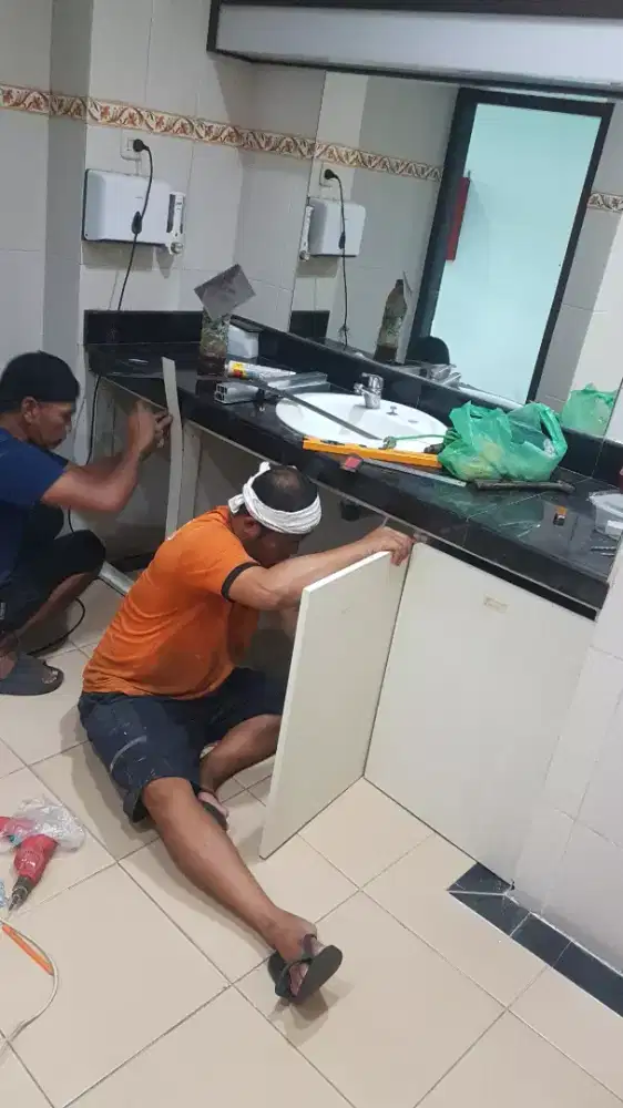 Saya Cari kerjaan jadi supir supir harian atau bulanan