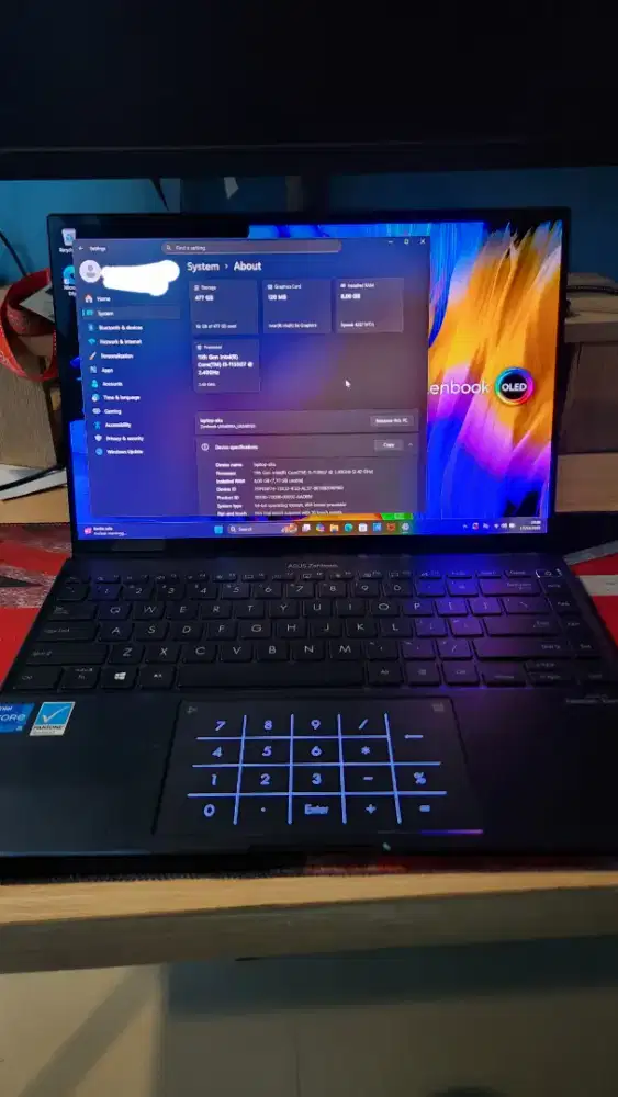 Asus Zenbook OLED Touchscreen