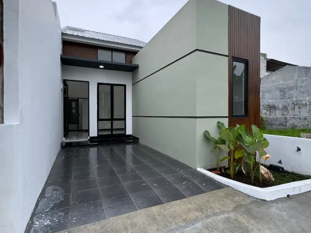 Rumah Cantik Gaperta Ada Taman Tengah Kekinian Banget 3kt 2km