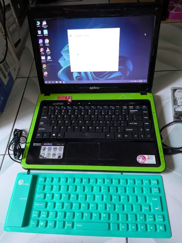 Laptop Axioo HNM Core I3 Minus Keyboard Bonus Keyboard External