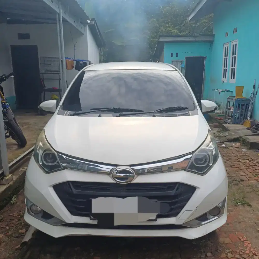 jual mobil sigra R 1.2 MT