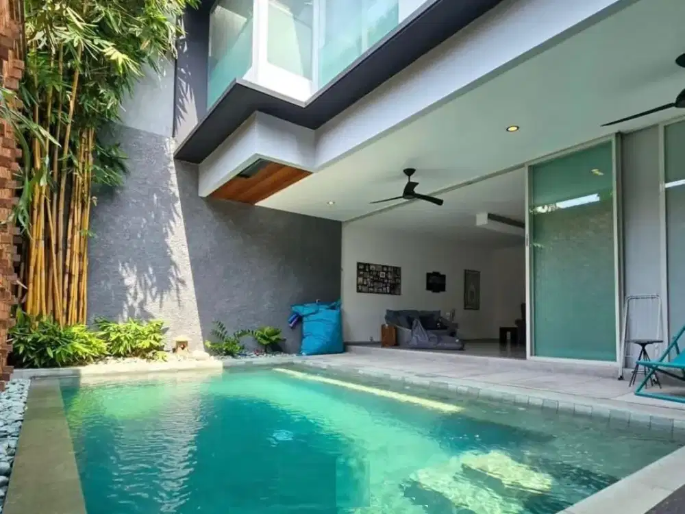 Jual Rumah Desain Arsitek di Lebak Bulus Cilandak Jakarta ada Kolam Renang