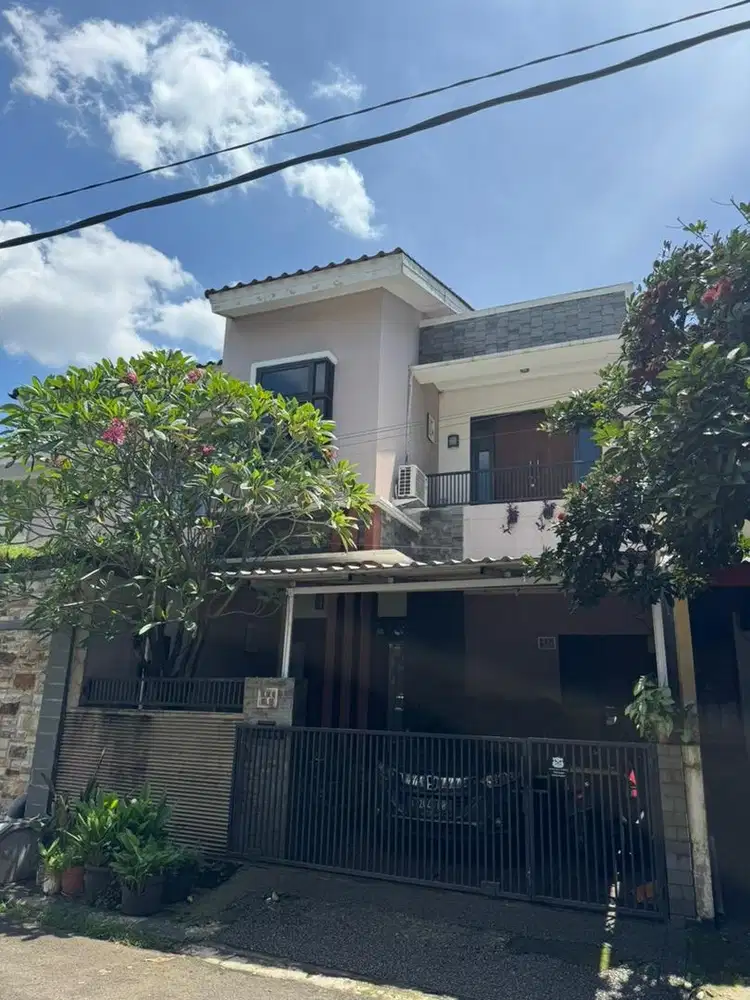 Dijual rumah di Pesona Depok Estate, lokasi strategis