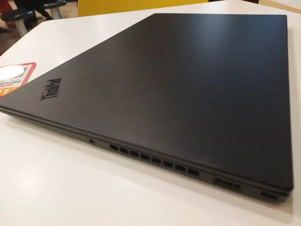 Lenovo Thinkpad X1 Carbon Gen6 Core i5 8250u RAM 8GB