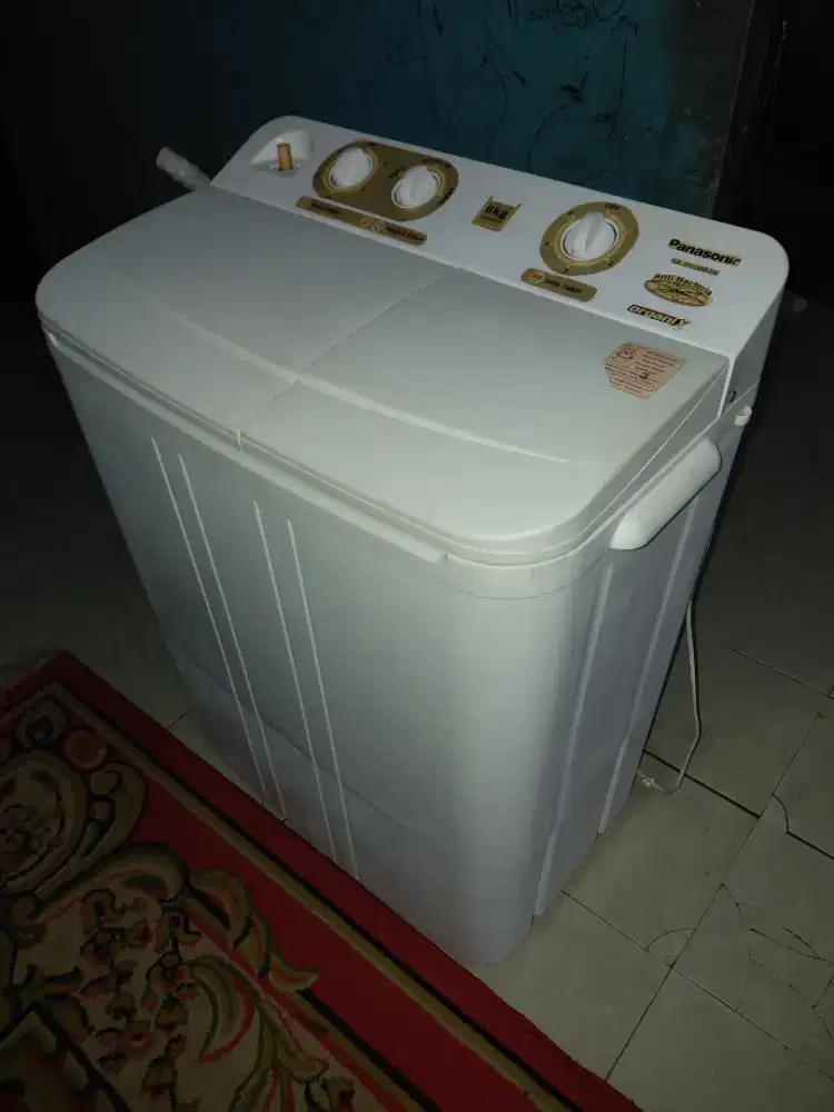 Mesin cuci panasonic 6 kilo kondisi normal dan baik kencang 100%