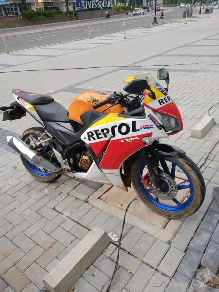 HONDA CBR . Surat lengkap