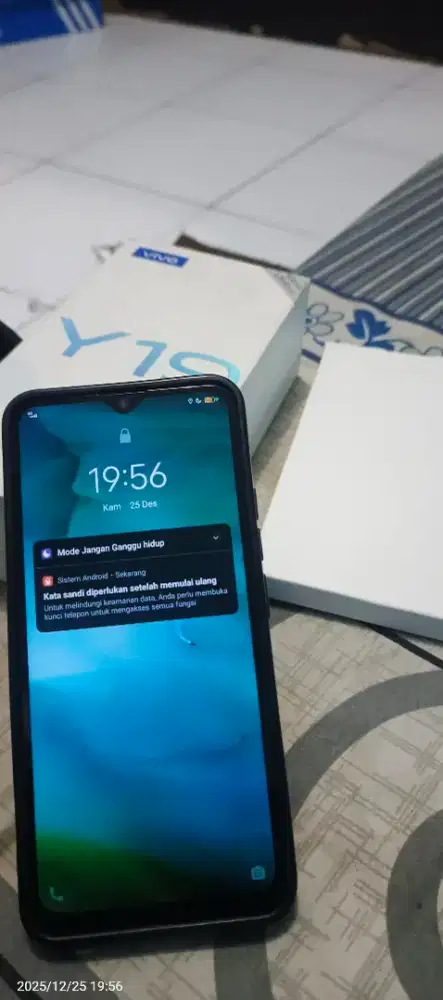 Vivo Y19 lengkap full set