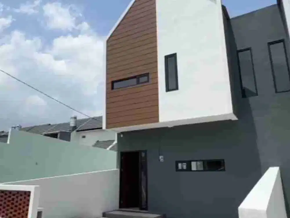 Rumah Ready Unit 2 Lt Selangkah ke Surabaya