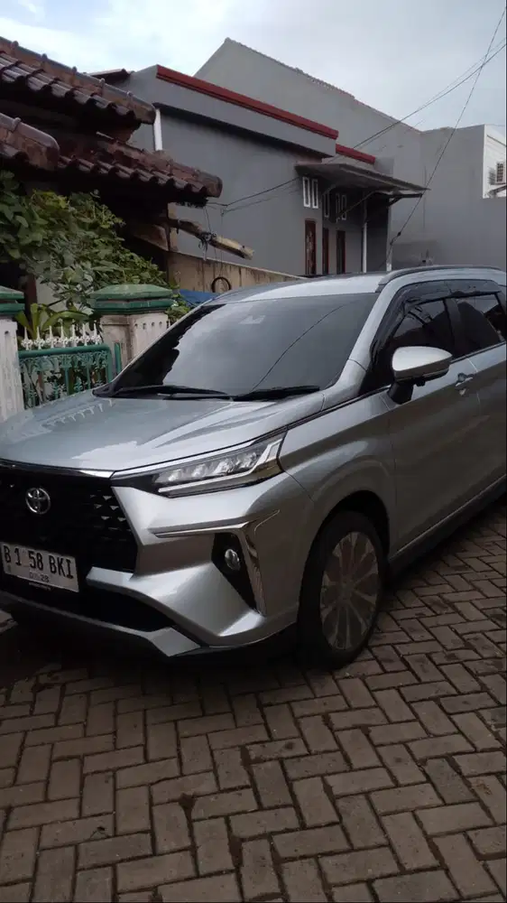 Dijual mobil avanza new veloz BARUUU