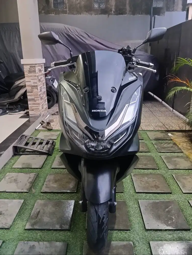 HONDA PCX 2023 TANGAN PERTAMA DARI BARU
