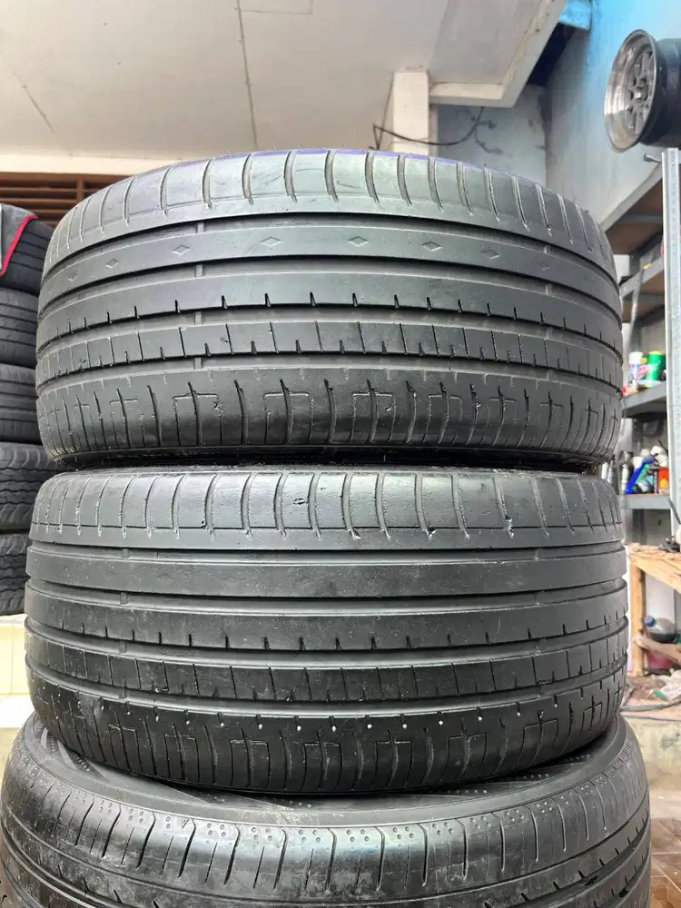 Ban Accelera PHI R 245 35 r20 2Pcs