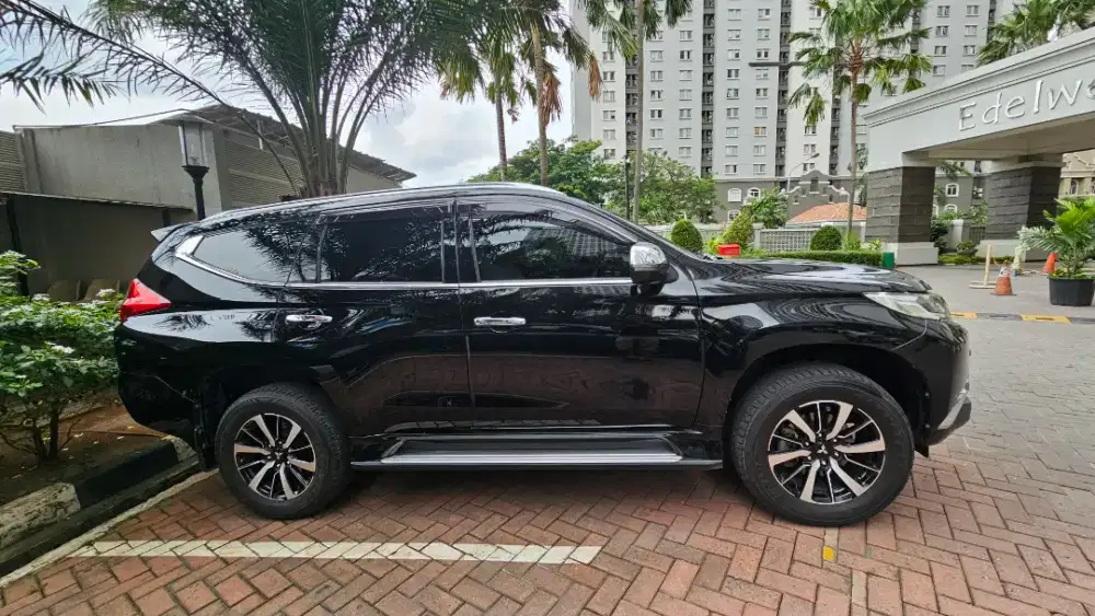 Pajero Hitam rutin service