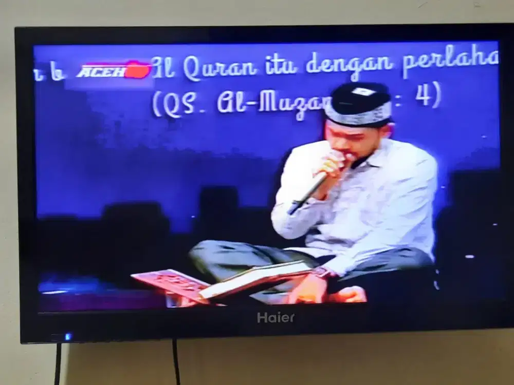 Televisi. HEIR TV 24 in. Di jual