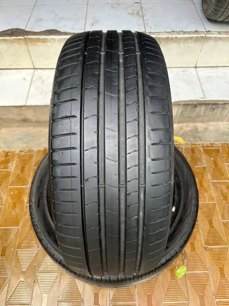 Ban Pirelli P Zero RFT 245 45 r19 1Pcs