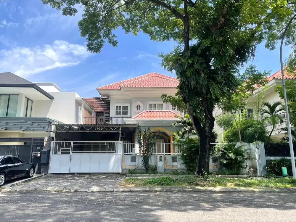 Rumah di Jalan Utama water Front citrakand Dekat UC dan dan pakuwon
