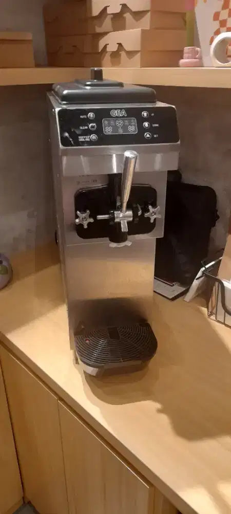 Mesin Soft Ice Cream GEA