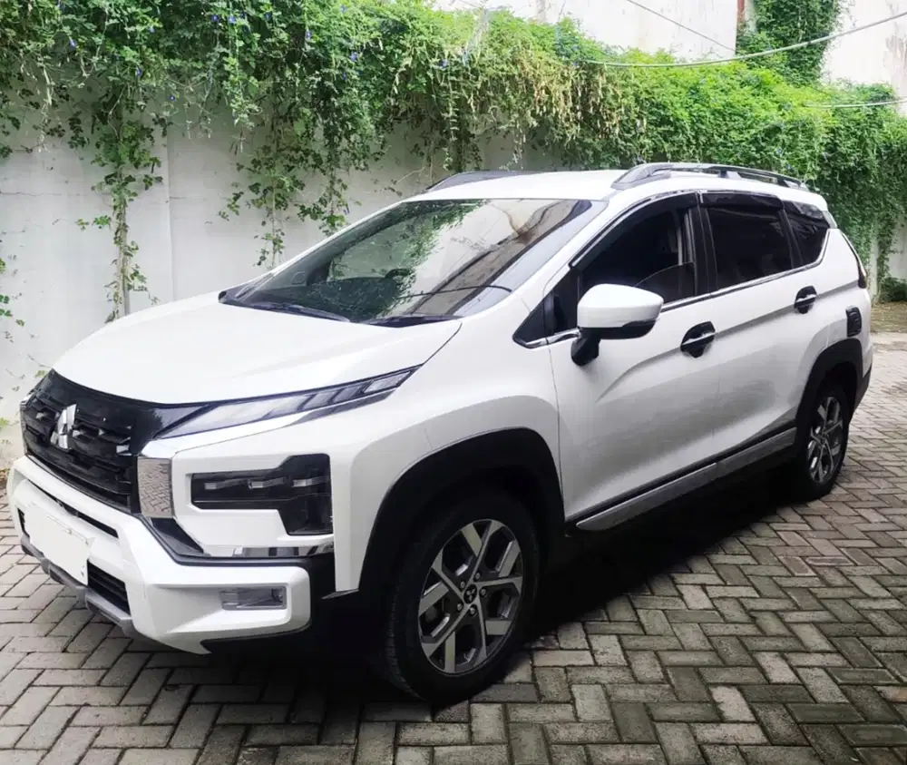 Mitsubishi Xpander Cross Manual 2023 Putih KM 33.000