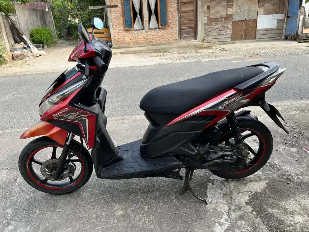 Bismillah di jual vario tekno 2011,pjk hidup ss lengkap, BA padang