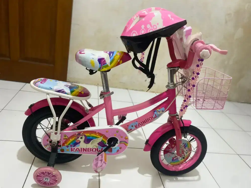 SEPEDA BNB RAINBOW ANAK PINK GOOD KONDISI FREE HELM
