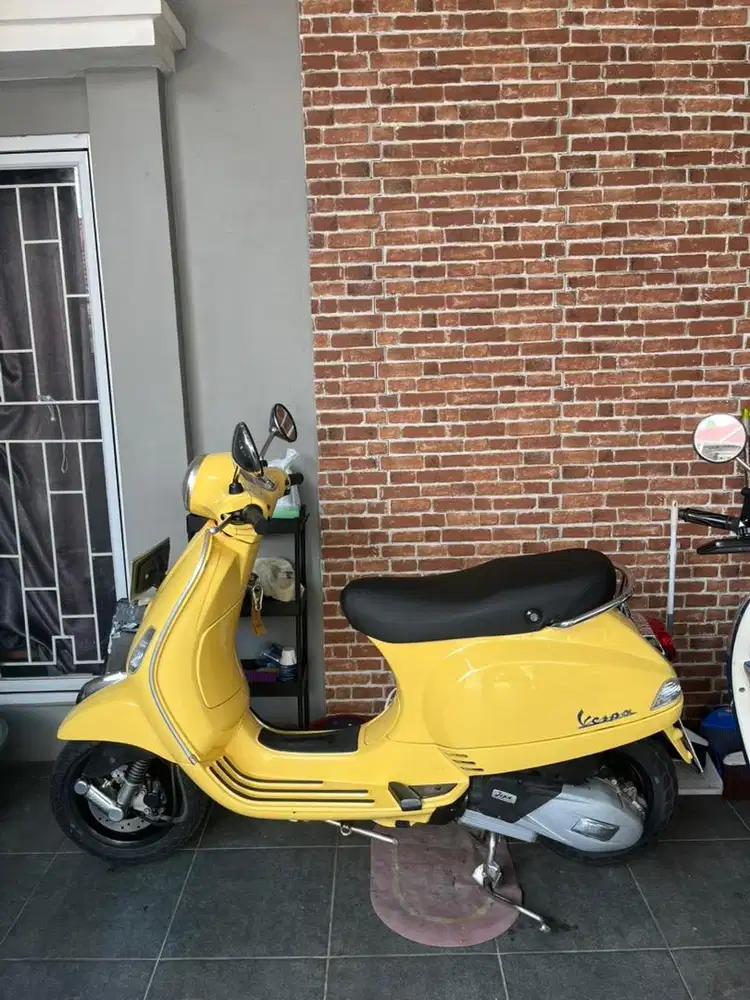 Dijual Vespa Lx 125 iget Tinggal pakai