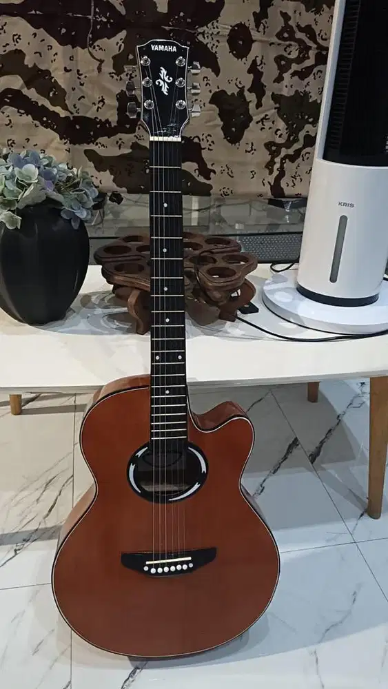 Gitar akustik yamaha original