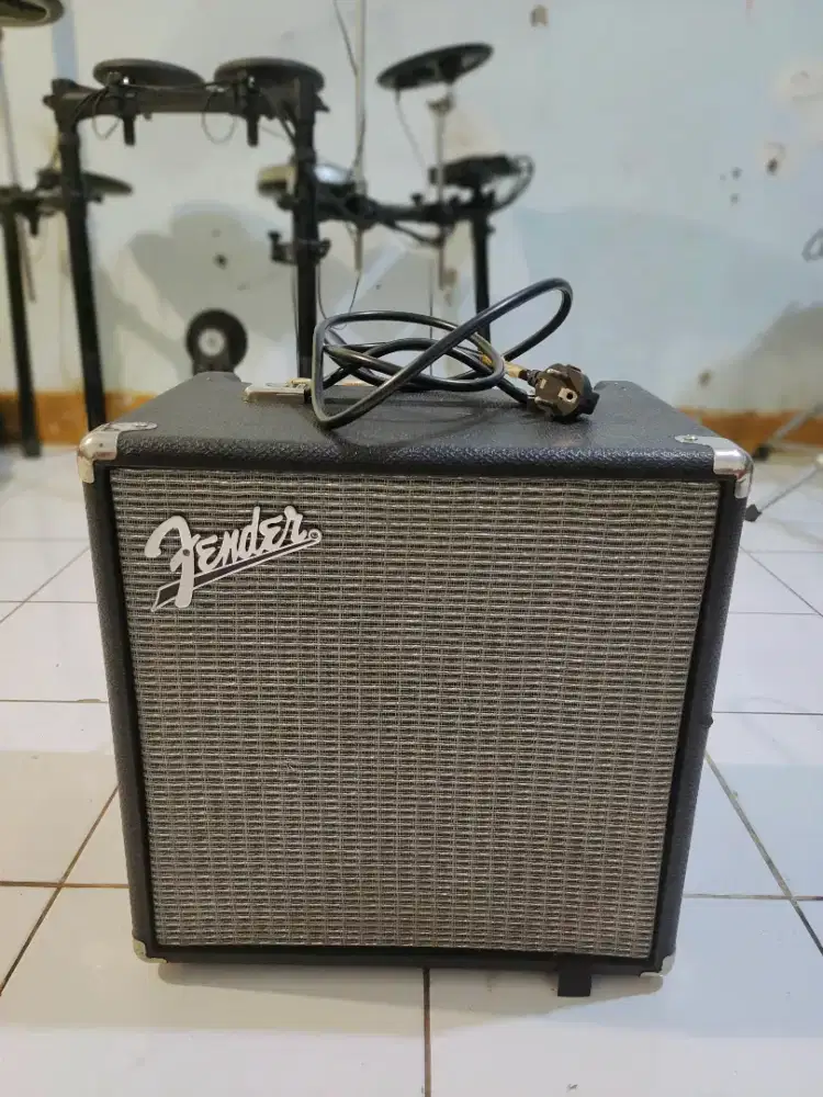 Amply bass fender rumble 25