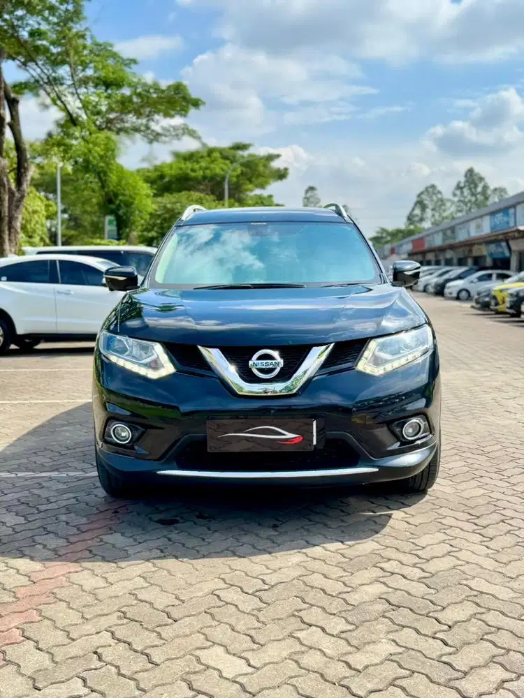 (Cash) Xtrail T32 2.5 matic 2014 hitam model 2015/2016 dp 5jt murah