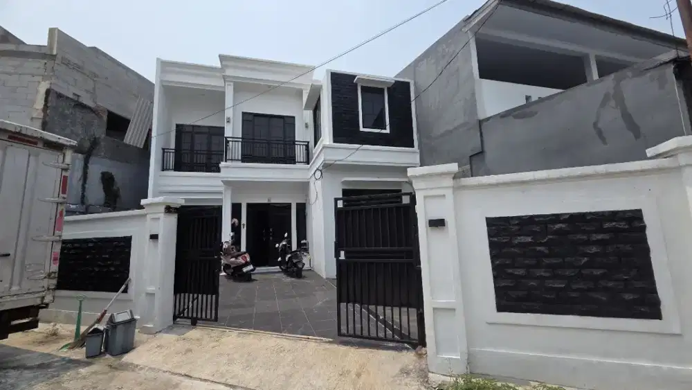 Di Jual Rumah 2 Lantai di Cengkareng