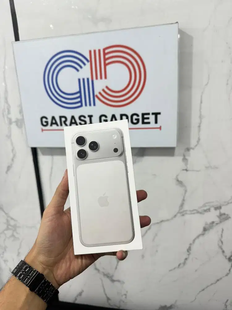 Iphone 17 promax 256 Silver New/BNiB