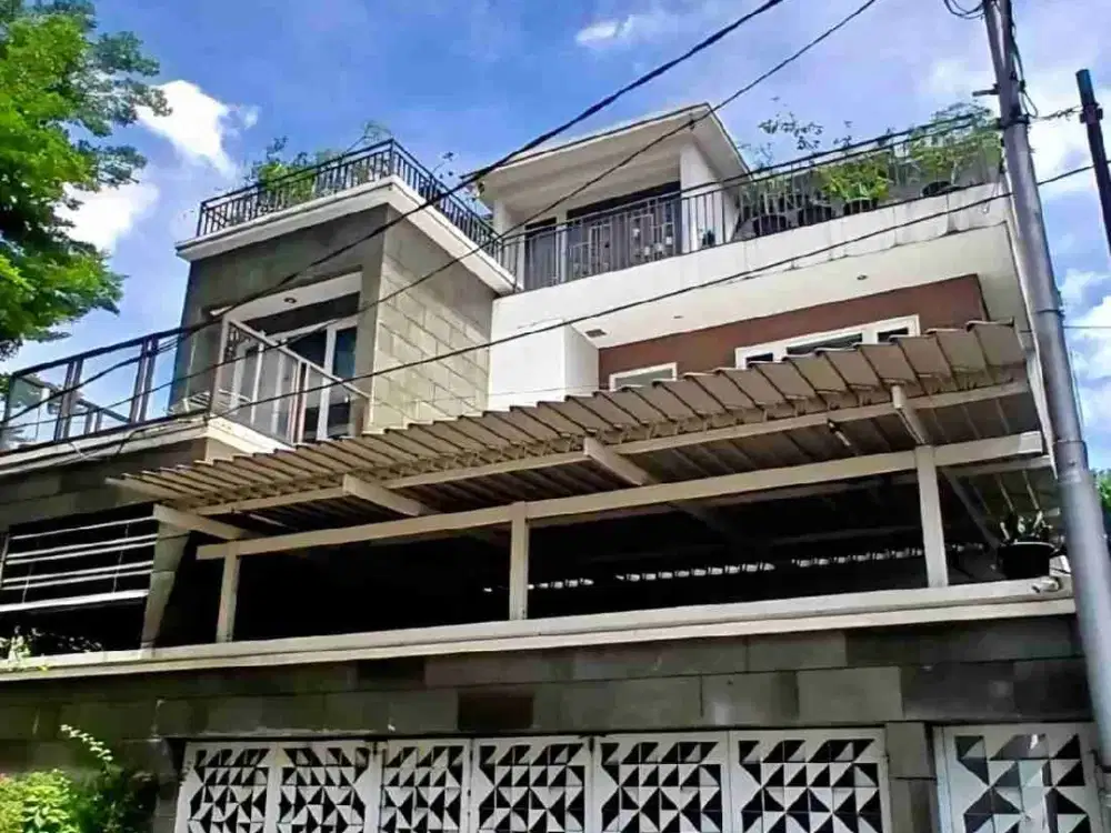 Dijual Rumah Bagus Full Furnished Depan Taman Area Pakubuwono Kebayoran Jakarta Selatan