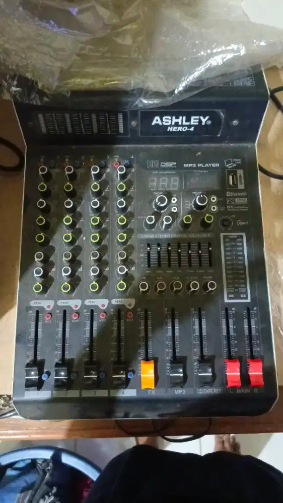 Mixer ashley hero 4, kondisi normal aman mines potensio ada yg patah