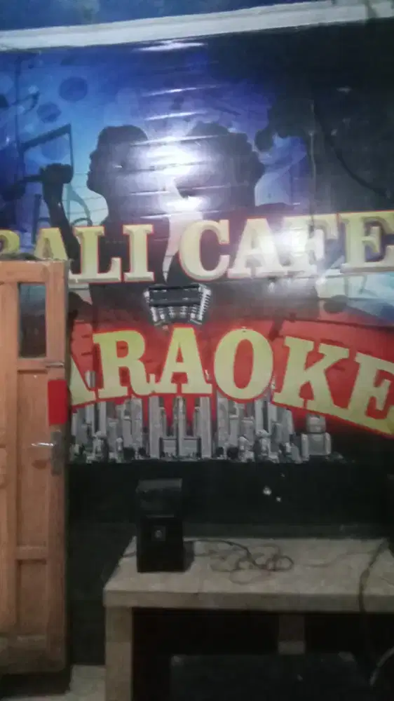 Jaga cafe karaoke